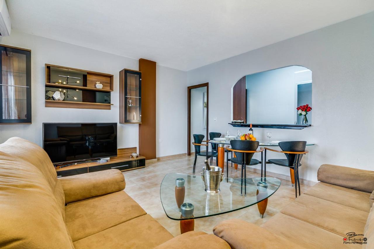 Mar Baltico Holiday Apartment Torrevieja Ngoại thất bức ảnh